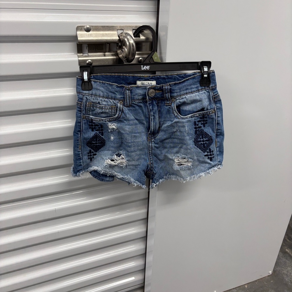 Mudd Women's Blue Embroidered Distressed Denim Jean Short Shorts Raw Hem Jrs 5